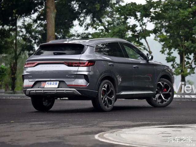 SUV|185马力！标配全景天窗+无钥匙进入，这辆SUV才卖11.58万！