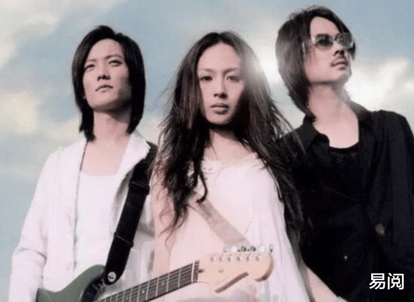 【飞儿乐团】曾以为自己是乐队的灵魂，飞儿乐队把主唱赶走后，如今怎么样了？