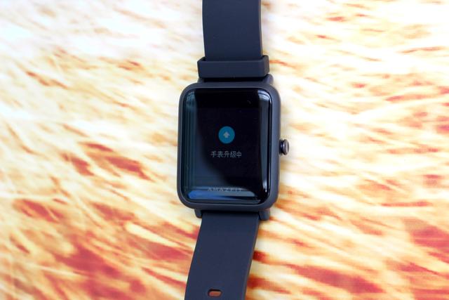 小米科技■价格为小米手环两倍的Amazfit 米动手表1S凭什么可以完虐小米手表