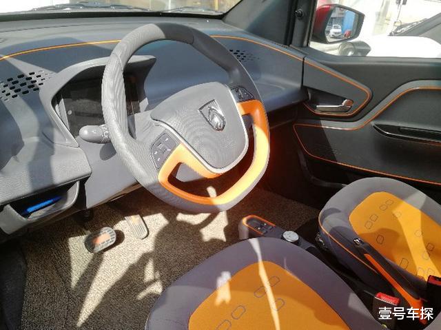 宝骏e100：9.9元试驾\小精灵\E100，能遮风挡雨，开100KM才6块，想换车了