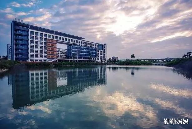 大学排名|530分左右的同学可选择这4所师范高校，报考难度不大，值得考虑