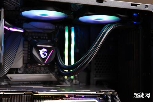 显卡|这次攒机，我选了微星全家桶：除了有才华还要有颜值