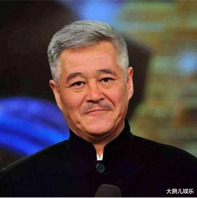 德云社|喜剧界“一哥”换代:本山没落,麻花陷困局,德云社侥幸破局