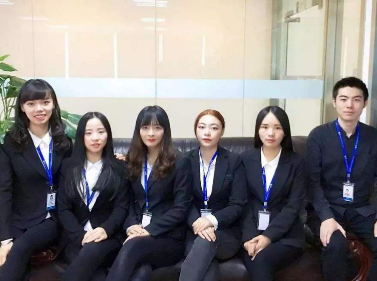 高校|“铁饭碗”最新排行榜曝光，公务员第8，医生第二，第一当之无愧