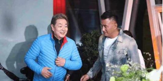 濮存昕|濮存昕34岁女儿近照，没想到是她，难怪从不提及