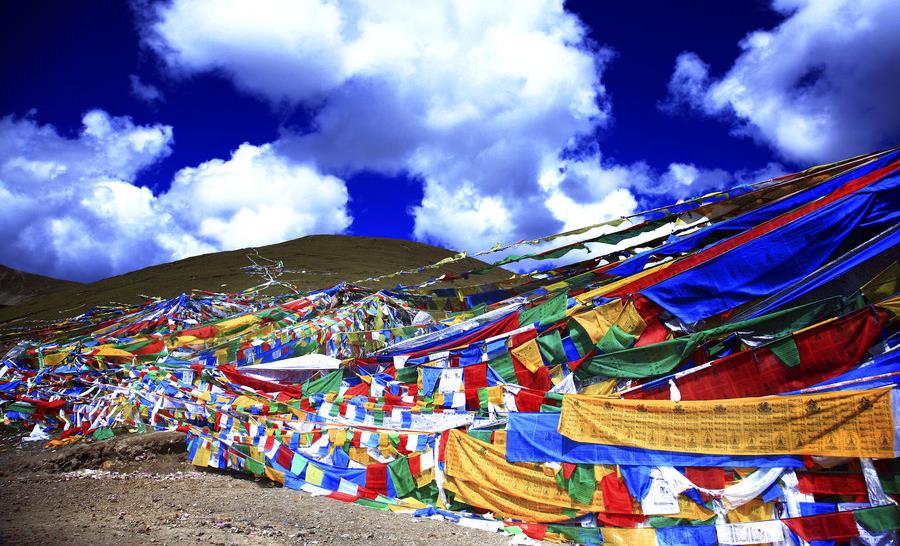 西藏：一个人去西藏怎么玩？这里有避坑指南和详细攻略