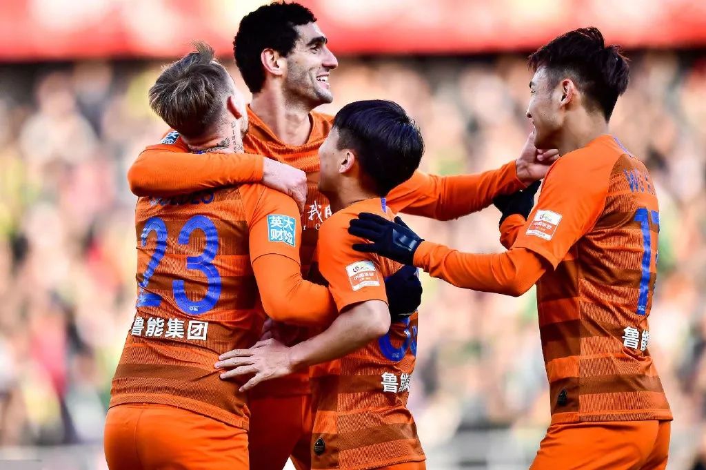 山东鲁能|费莱尼恐顶替佩莱！鲁能新10号重塑格局，出征大会透露两大信号