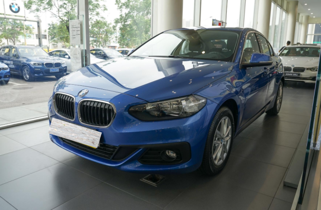 宝马一系|宝马打出“跳水价”，从20.3万降到15万，还等什么？