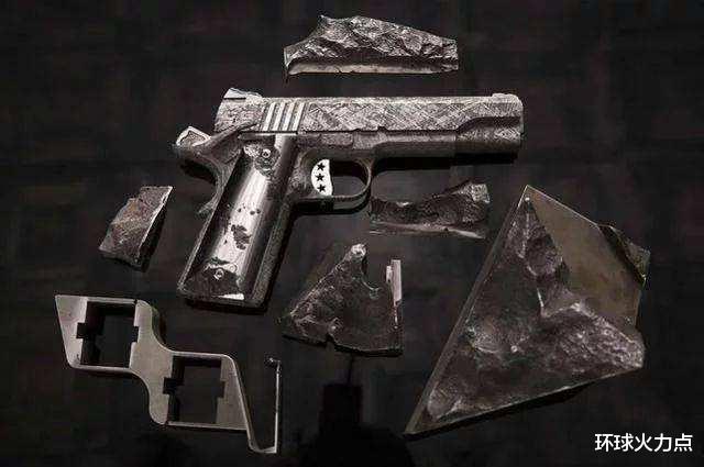 『突击步枪』全球最昂贵的5把枪：黄金沙鹰垫底，中国制造榜上有名