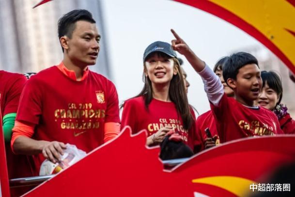 『郜林』比在恒大少！郜林最新年薪曝光，最高1200万元，加盟后成第一队长