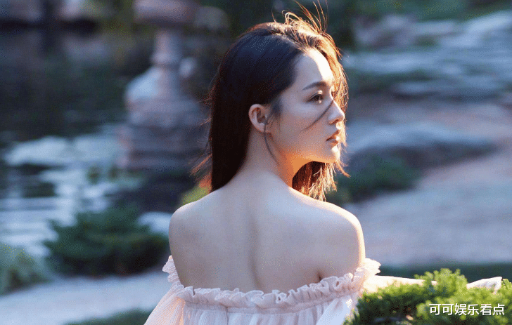 李沁：李沁为啥一直都没人追？直到看到这组照片后，这谁能架得住啊！