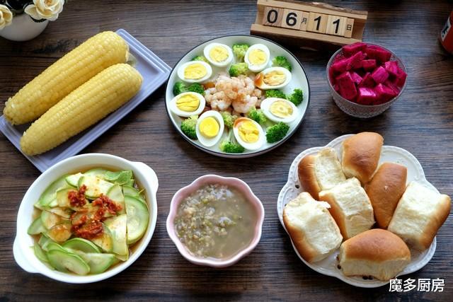 『牛肉』全职妈妈晒早餐，一周7天不重样，每天6点起！网友：有钱有闲