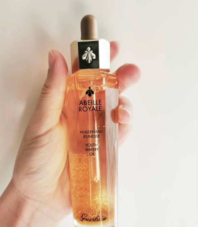 李佳琦|“尾款人”都买了啥？护肤品当中少不了这几样，看你有没有同款！