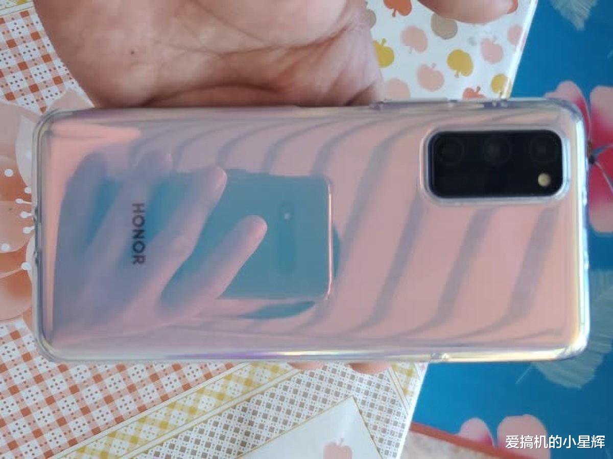 『华为』华为再次发力，多款高素质麒麟990手机跌至“厚道价”，网友：又买早了！