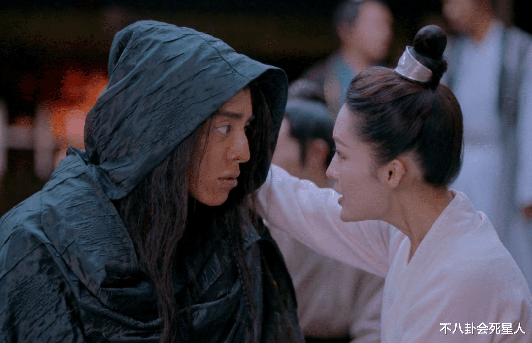 肖战|《狼殿下》空降开播！肖战粗狂又壮实，李沁美貌堪称颜值巅峰