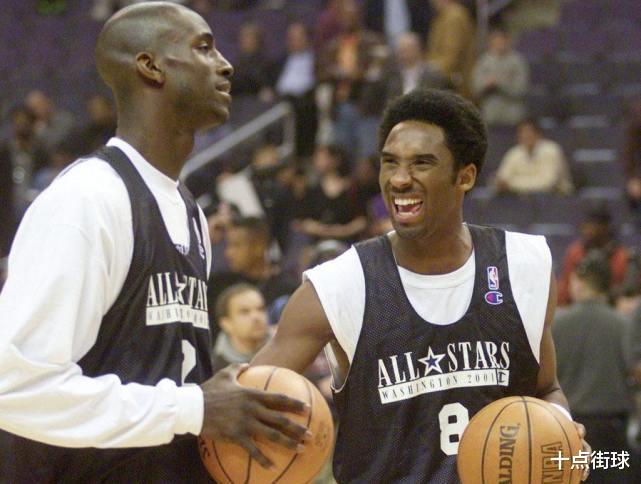 凯文·加内特|当年31岁的加内特被森林狼交易时,全联盟有多轰动?差点搭档科比