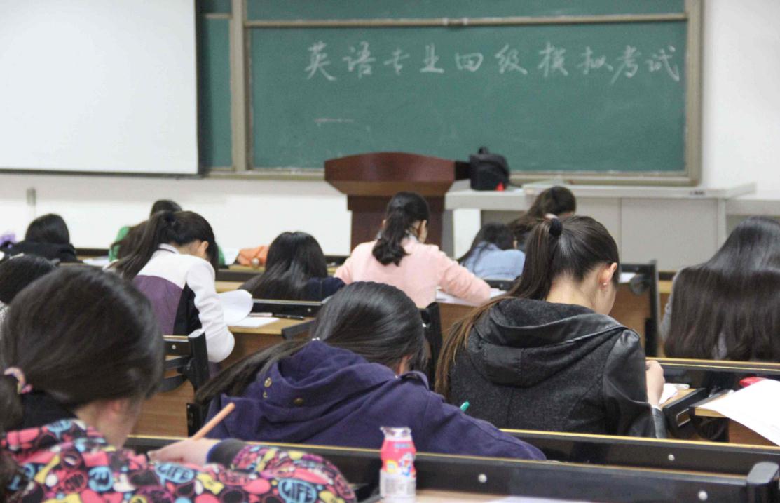 数学|高考填报志愿:现在报考这7个专业“前景很好”,毕业生比较紧缺