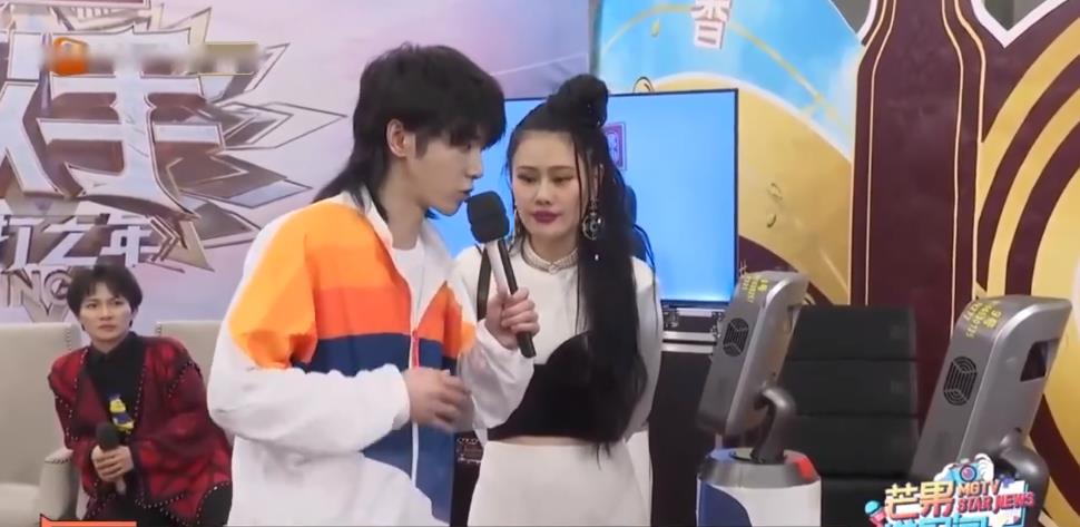 『华晨宇』华晨宇将闭关创作新专辑,《歌手》幕后采访,华晨宇的六问六答