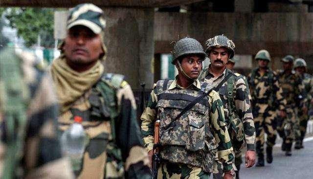 印度：大批印军刚到达边境，大批导弹一字排开瞄准，指挥官被迫下令后撤