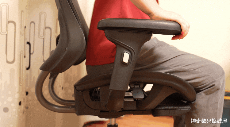 网易严选|老罗3小时直播，我只记住了他坐的那把椅子：网易严选人体工学椅