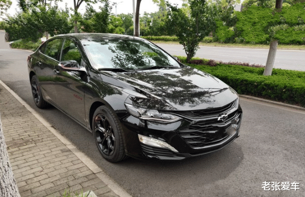 本田雅阁|从18万跌到11万，一年没白等，车长4米9油耗6，不买雅阁就买它