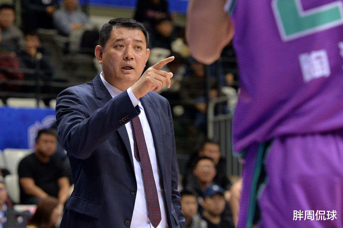 山东男篮|CBA争冠格局迎巨变，丁彦雨航联手FMVP，巩晓彬打造豪华战舰
