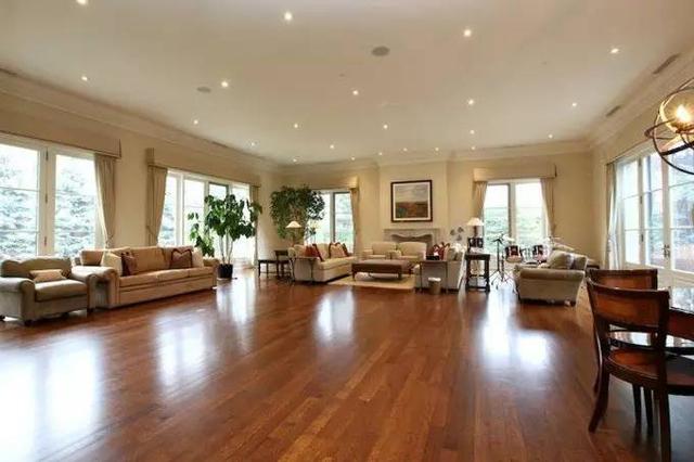 「何鸿燊」赌王何鸿燊逝世，4房太太的豪宅曝光，家产争夺的输赢一目了然