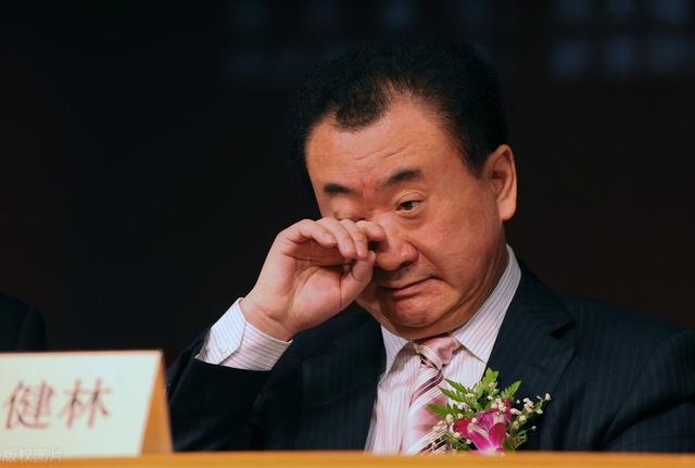 王健林|断尾求生的王健林回来了?