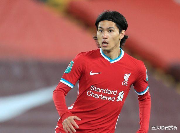 英超|0-1爆冷！英超第4惨遭淘汰出局，穆里尼奥一夜收3份大礼