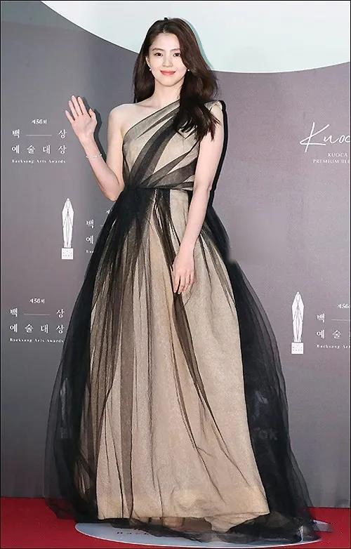 #玄彬#史上最特别的红毯show！玄彬孙艺珍亮了