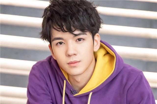 #高天鹤#高天鹤翻车了？网友晒图称其考场作弊，请求调监控查证