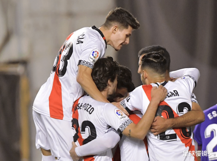 西班牙人|4-0！皇马同城劲旅踢疯了，西班牙人下滑到第4，超级乌龙上演