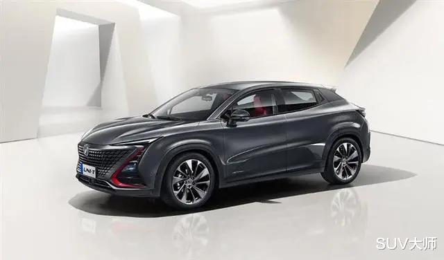 本田CRV|1.5T国产SUV，你选马力大的还是尺寸大的？