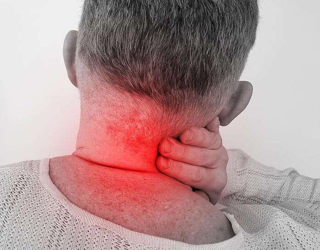 「衰老」男性身上有“2大1臭”特征，警惕长寿远离你，常做4件事健康长寿