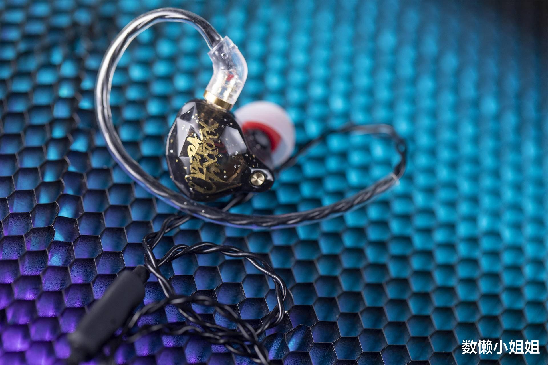 显卡|外观炸裂听感感人 威泽OS1体验