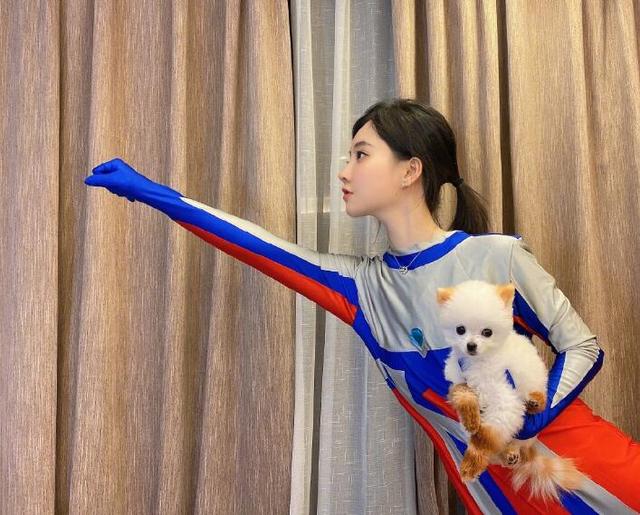 『冯提莫』新歌这四个字，让在B站停播半月冯提莫人气大增，原来是歌曲里面