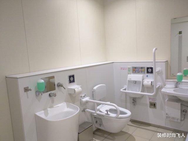 『』参观日本卫生间设计，一进门就看愣了，没想到已人性化到这种程度