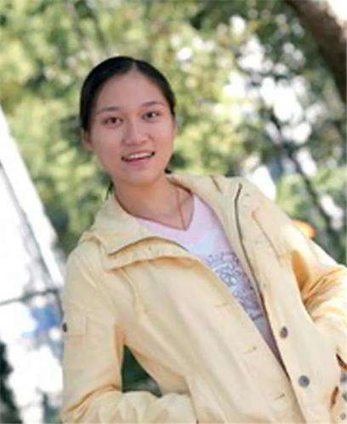 学霸|她是广西学霸，考语文忘写名，考英语又睡着了，结果考出个省状元