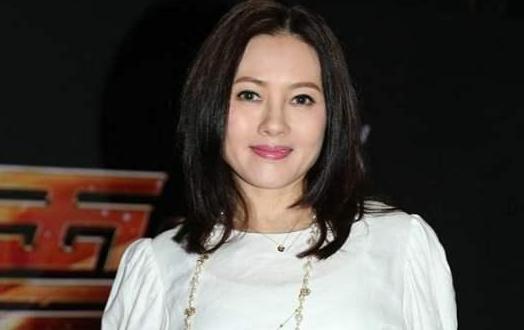 [李丽珍]“金马影后”李丽珍：2004年被闺蜜曝出与丈夫\三人行\，前途尽毁
