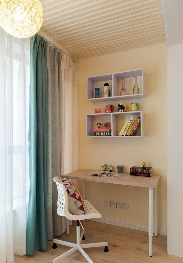 |90平米的温馨小家装修好了，整体色调温馨舒适，入门就被玄关迷住