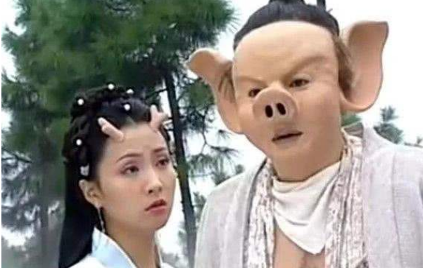 徐峥|有一种“实在”叫徐峥夫妇，镜头往下拉后，网友：我这是瞅见了啥？