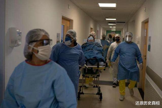 美国■唯一新增确诊超过美国的国家,单日新增近3万例,疫情严重到极点