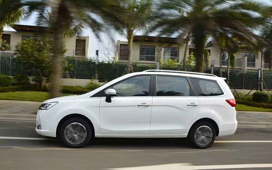 「动力」驾驶手动挡，点火时需要踩离合吗？多少人弄错了