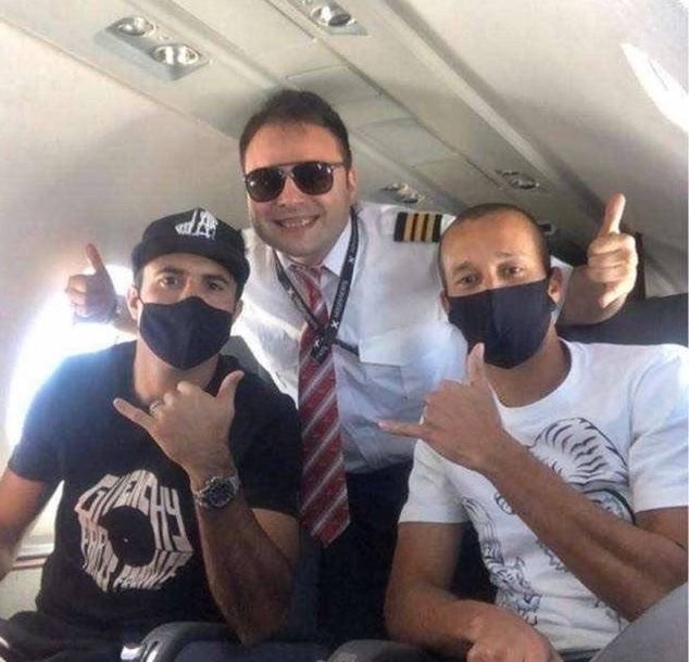 【江苏苏宁】凌晨0点,苏宁主帅+3位外援抵达南京!豪华公务机曝光+时速近1千公里