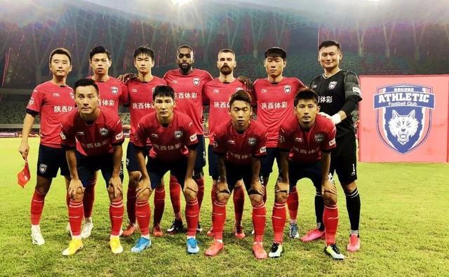 功勋|1-0!三连斩!37岁恒大首冠功勋踢疯了,8场狂轰4球连创3大神迹