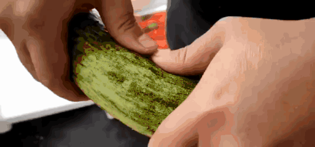 「抗衰老」8个部位最先出卖年龄，抗衰老要多吃这10种食物