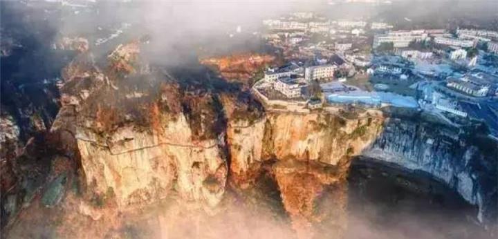 「山东省」中国有一座奇山，只有60厘米高，却没人敢攀一步！