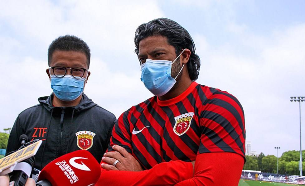 阿贾克斯■中超最后一年!年薪缩水不及现在的零头,胡尔克或在年底逃离上港