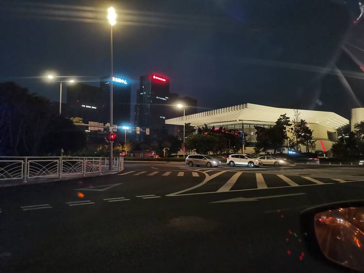 iphone12|美由“芯”生，荣耀5G的开山之作，荣耀30s上手体验