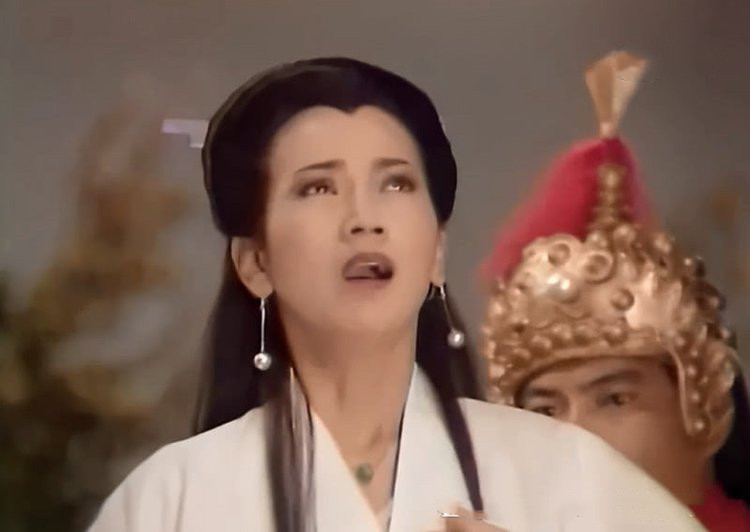 『白娘子』同是白素贞出雷峰塔，赵雅芝版与鞠婧祎版，告诉你明星与演员的差距
